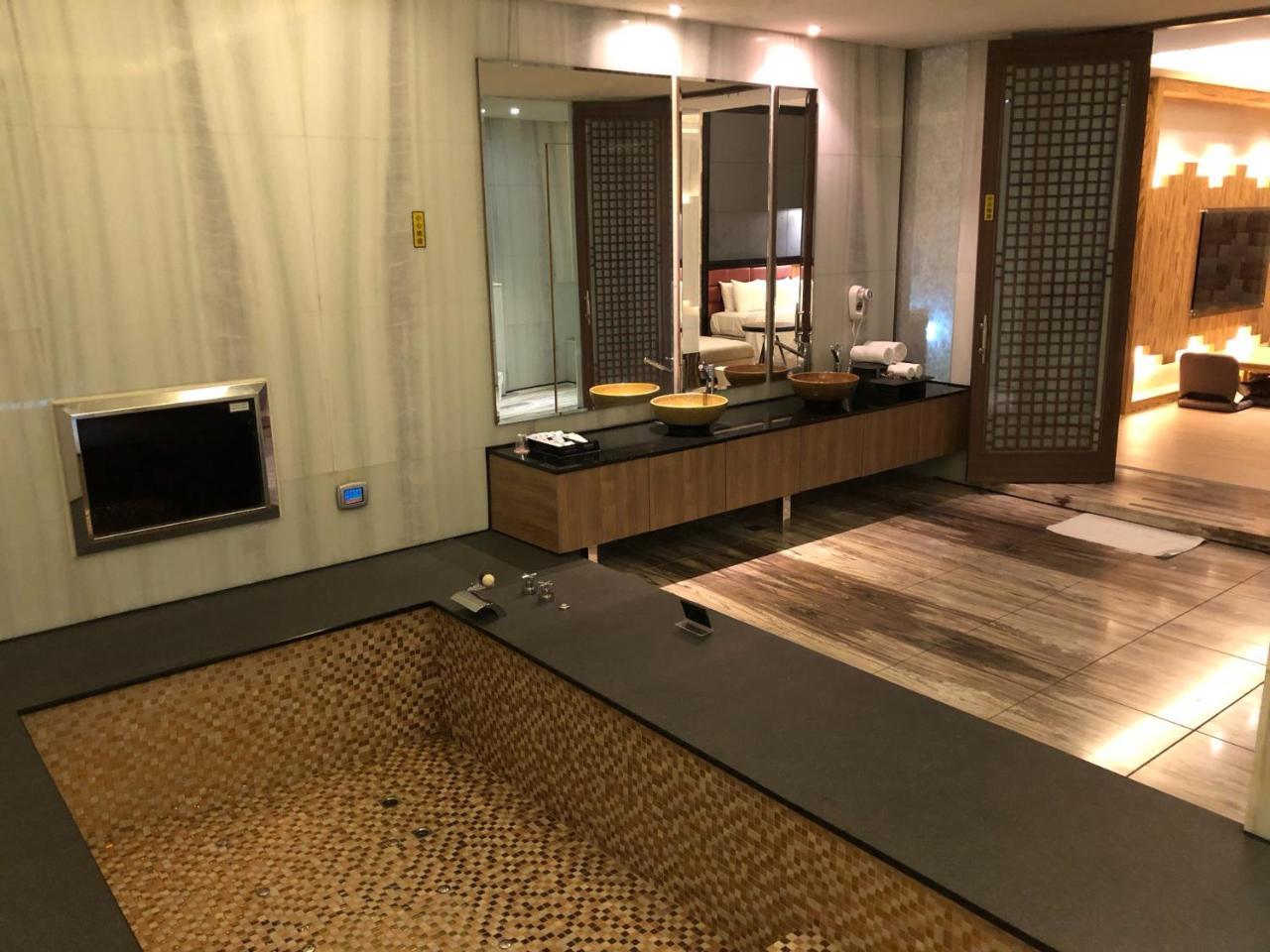 Idee Spa Motel Yangmei Esterno foto
